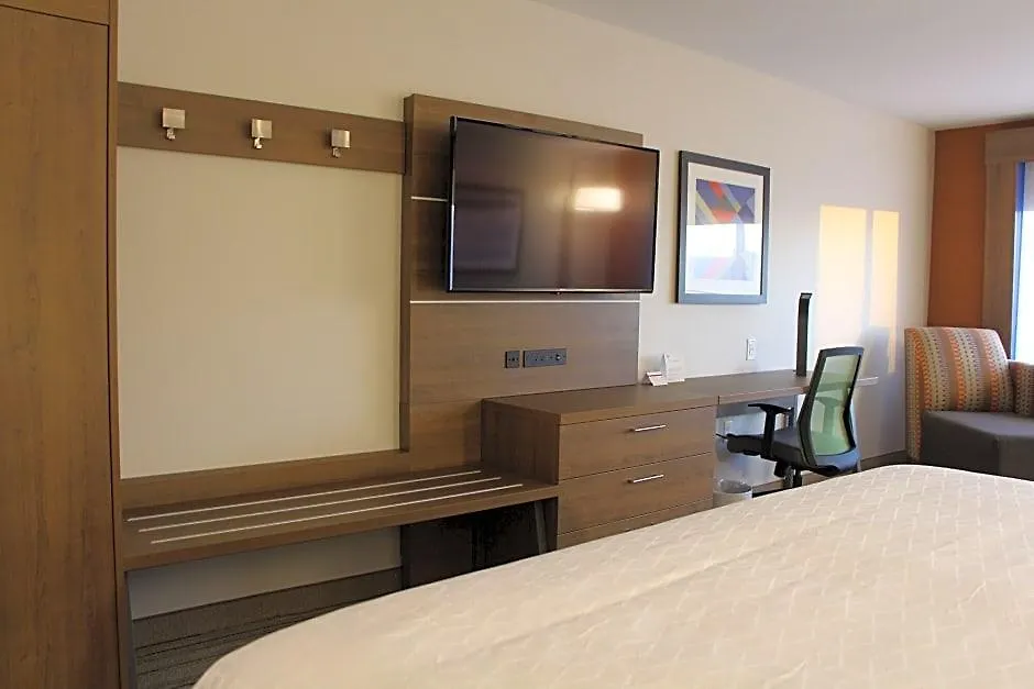 Holiday Inn Express & Suites - Phoenix - Airport North By Ihg 3*,
