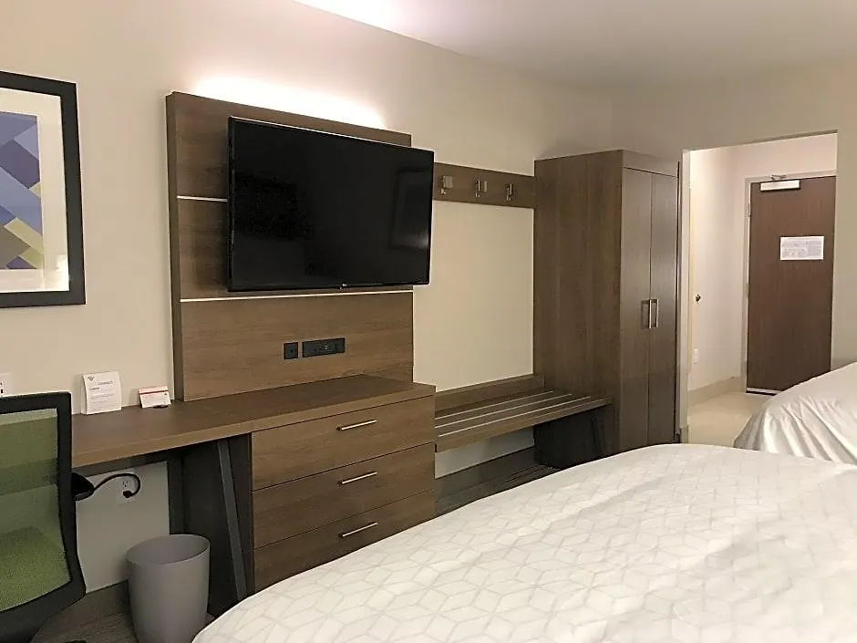 Holiday Inn Express & Suites - Phoenix - Airport North By Ihg 3*,  United States