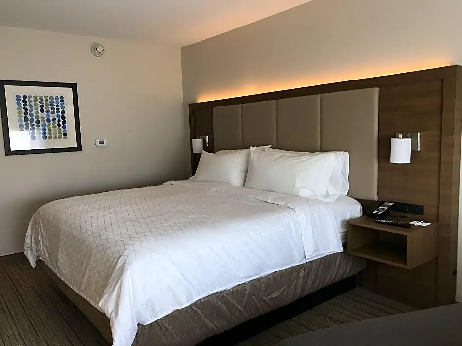 Holiday Inn Express & Suites - Phoenix - Airport North By Ihg Hotel