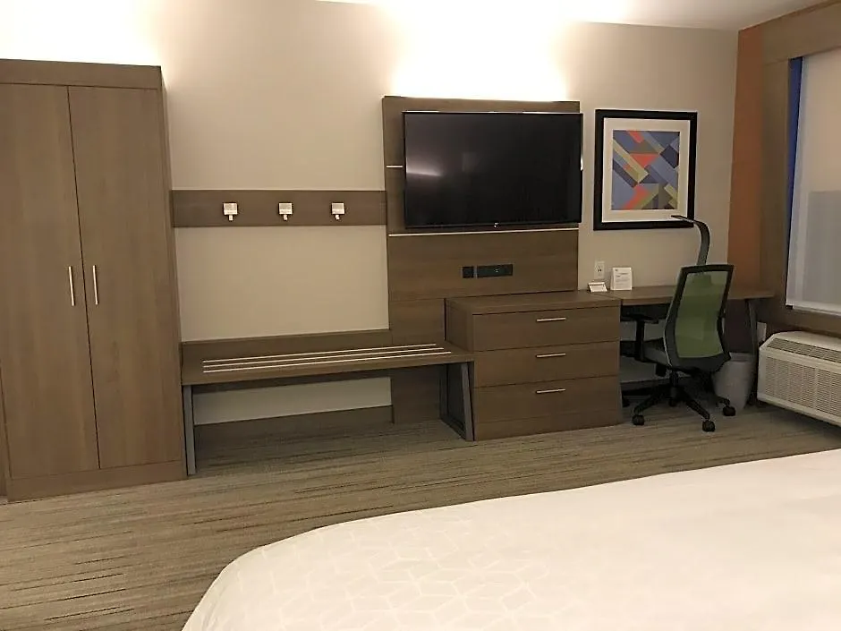 Holiday Inn Express & Suites - Phoenix - Airport North By Ihg